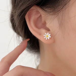 TGE333 - Boucles d'oreilles en fleur margerite