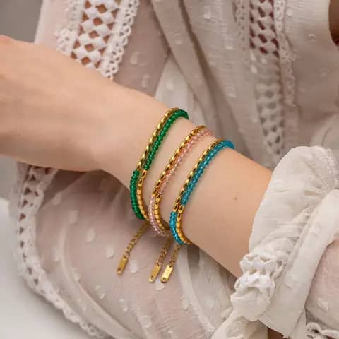 Ensemble de bijoux (colliers + bracelets) -