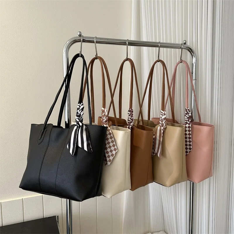 FANXI YM80013 - Sac a main fashion pour femme, dimension moyenne, avec déco en écharpe