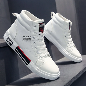 SNEAKERS Style converse en cuir, high top, fashion pour homme
