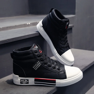 SNEAKERS Style converse en cuir, high top, fashion pour homme
