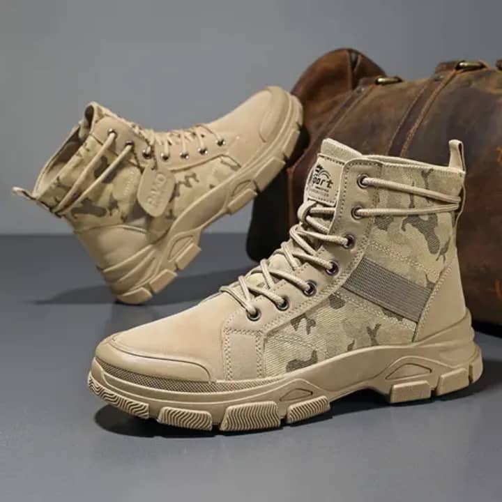 F602 - Boots (bottes) Militaire pour homme, très resistant